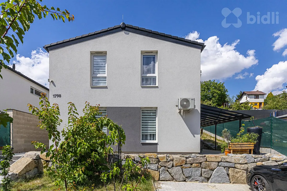 Prodej rodinného domu 96 m², pozemek 412 m²
